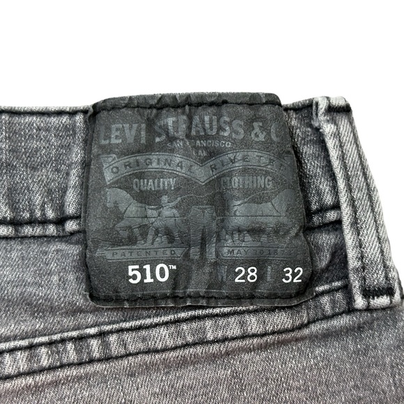 Levi’s 510 Men’s or Boys 28X32 Grey Distressed Wash - Picture 6 of 8